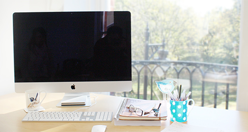 Desk layout